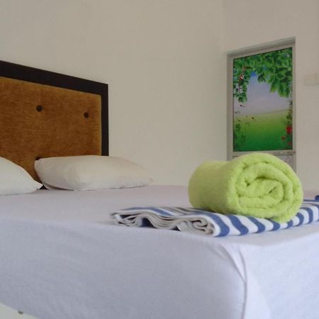 Share Safari Family Bungalow Udawalawe Buitenkant foto