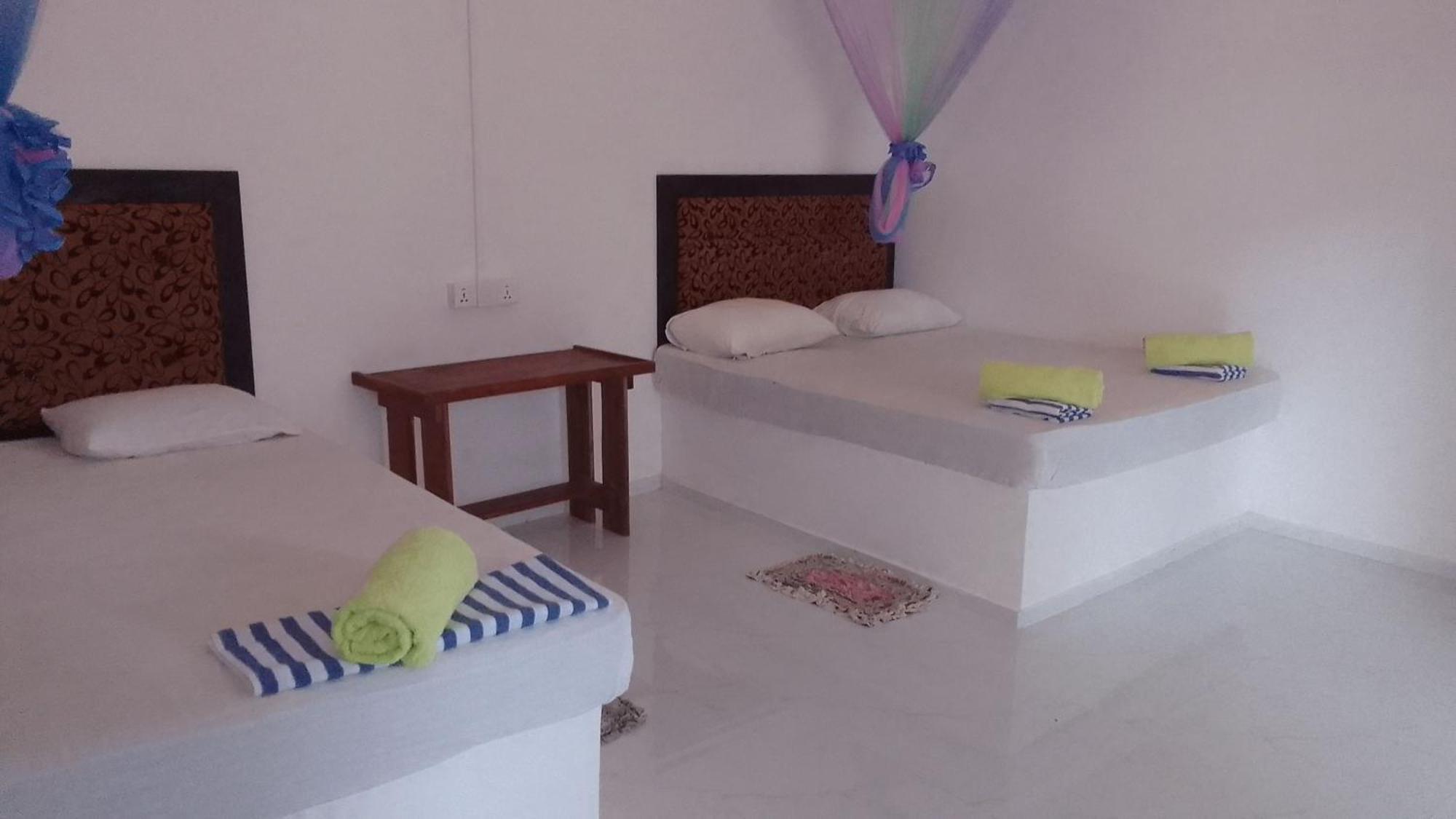 Share Safari Family Bungalow Udawalawe Buitenkant foto
